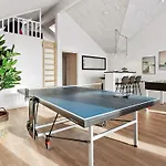 Spacious Retreat Near - By Traum 度假居