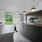Spacious Retreat Near - By Traum 度假居 *