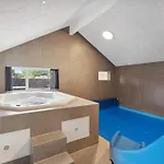 度假居 Spacious Retreat Near - By Traum
