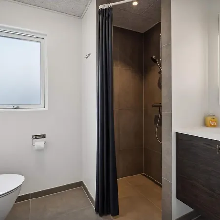 Nyaraló Spacious Retreat Near - By Traum *