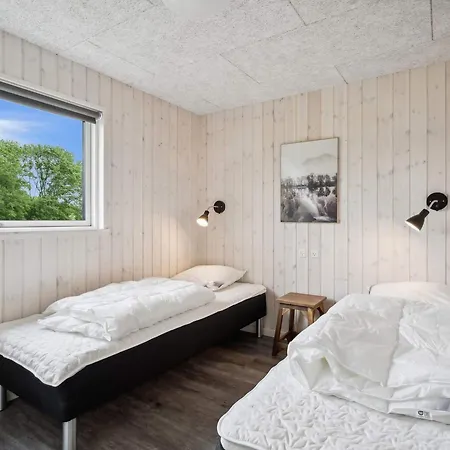 Spacious Retreat Near Tatil Evi