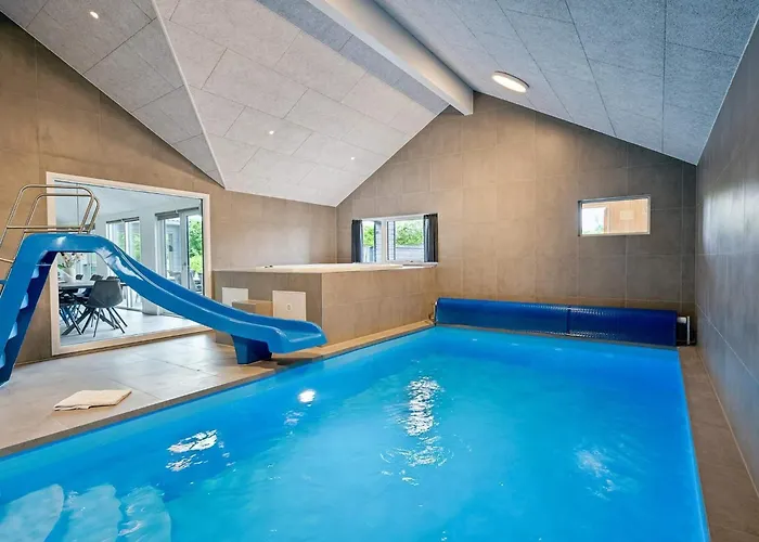 Spacious Retreat Near - By Traum