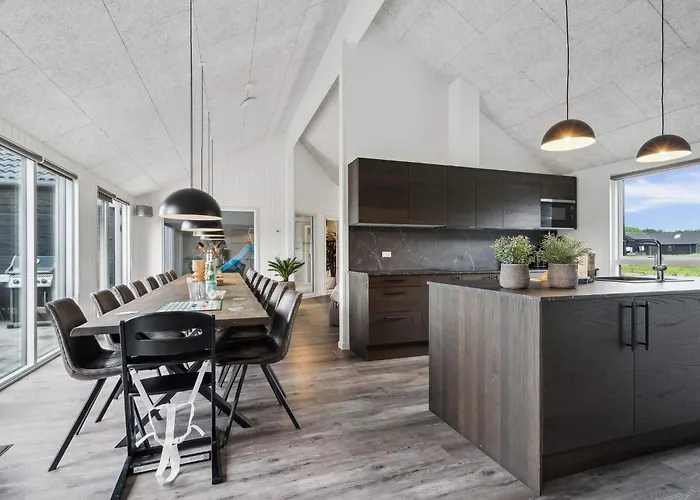 Spacious Retreat Near - By Traum Sarup