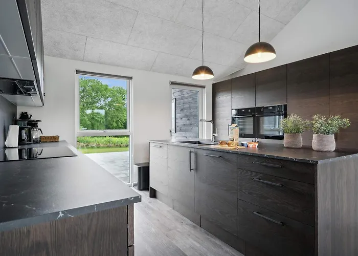 Spacious Retreat Near - By Traum Feriehus *