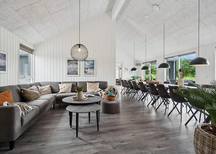 Spacious Retreat Near - By Traum Sarup