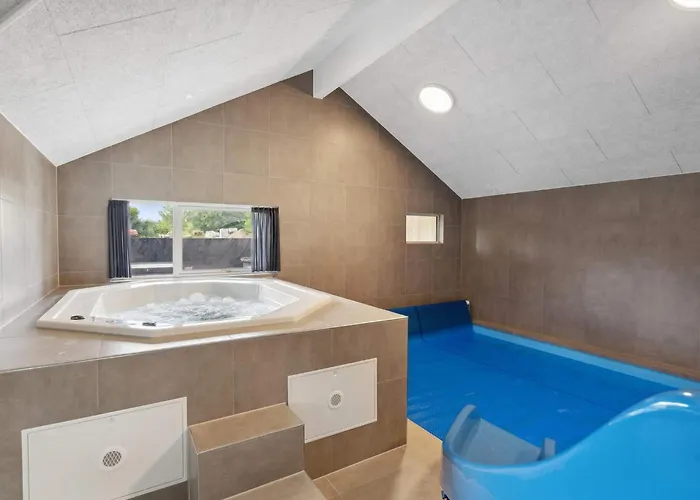 Feriehus Spacious Retreat Near - By Traum