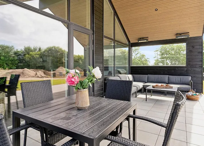 Spacious Retreat Near - By Traum Feriehus